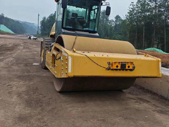 徐工XS265JSIV單鋼輪壓路機