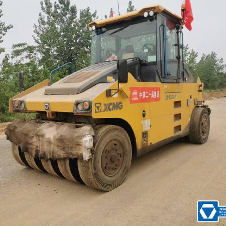 徐工XP305KIV轮胎压路机