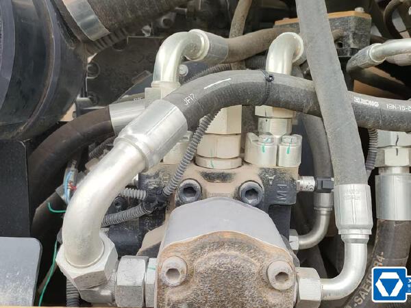 徐工XP305SIV輪胎壓路機