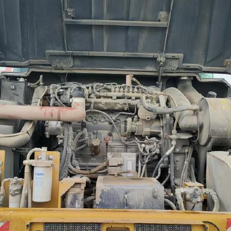 徐工XP305SIV轮胎压路机