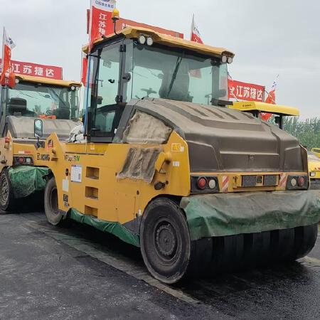 徐工XP305SIV轮胎压路机