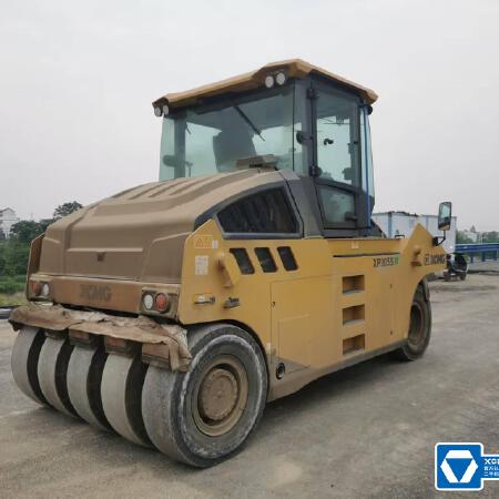 徐工XP305SIV轮胎压路机