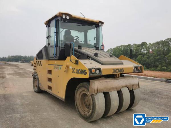 徐工XP305SIV輪胎壓路機