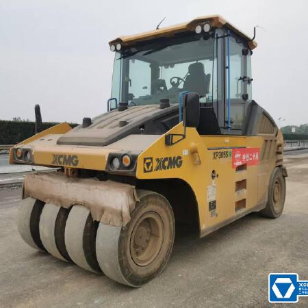 徐工XP305SIV轮胎压路机