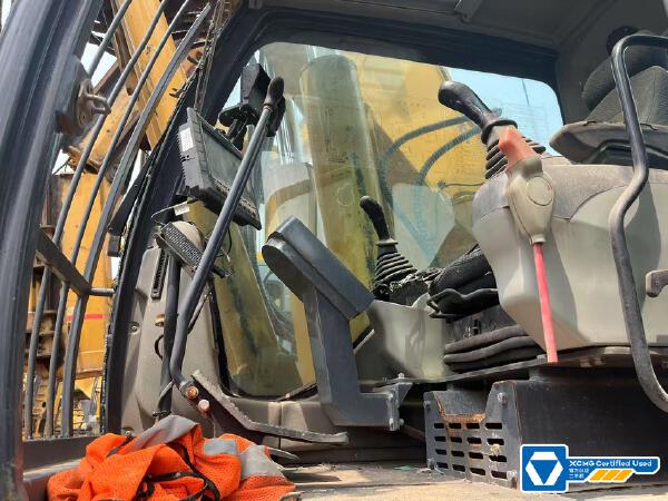 徐工XR280D旋挖鉆機(jī)