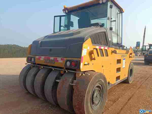 徐工XP305KSIV輪胎壓路機(jī)