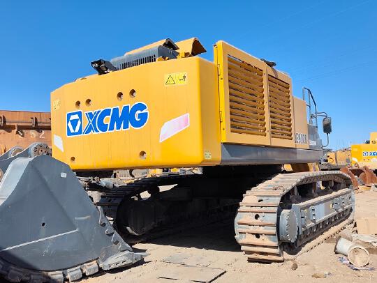 徐工XE900D履带式挖掘机