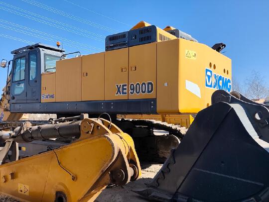徐工XE900D履带式挖掘机