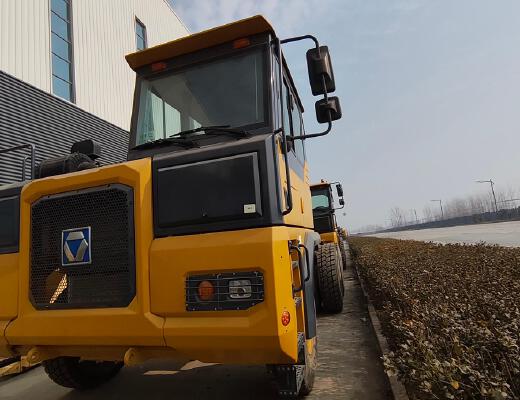 徐工XDR80T宽体车