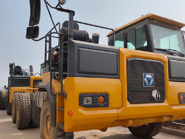 徐工XDR80T寬體車