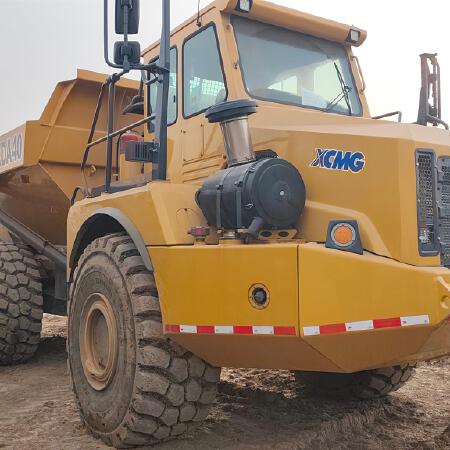 徐工XDA40铰接式自卸车