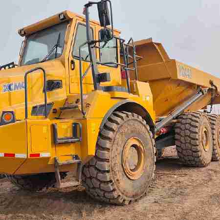 徐工XDA40铰接式自卸车