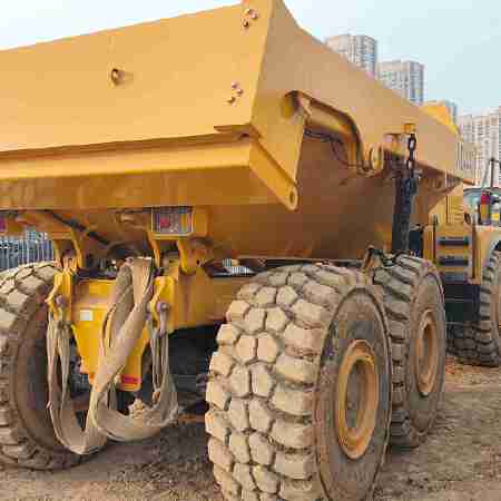 徐工XDA40铰接式自卸车