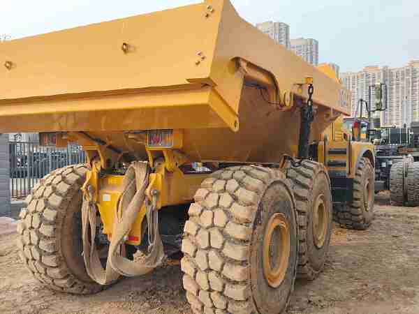 徐工XDA40鉸接式自卸車