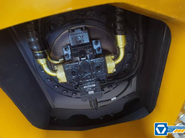 徐工XS335IV單鋼輪壓路機(jī)