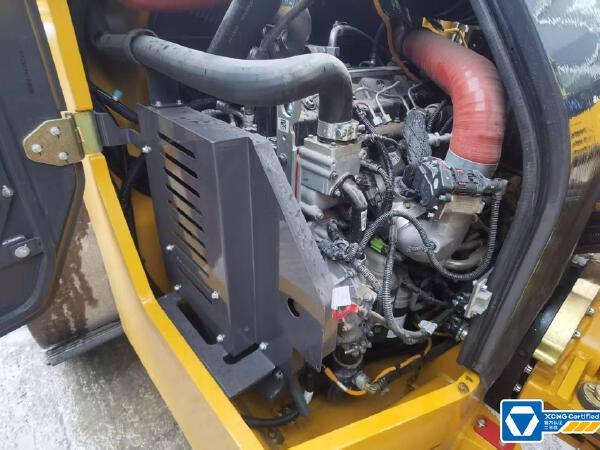 徐工XD133CIV雙鋼輪壓路機(jī)