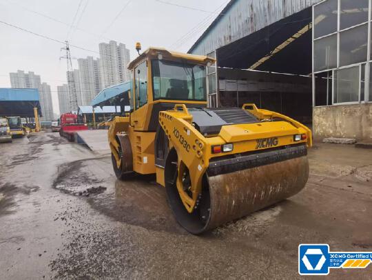徐工XD133CIV雙鋼輪壓路機