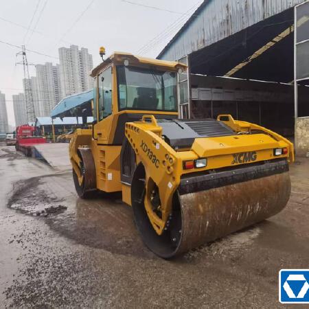 徐工XD133CIV双钢轮压路机