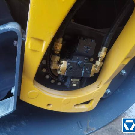 徐工XD133CIV双钢轮压路机