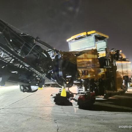 徐工XM200KII铣刨机