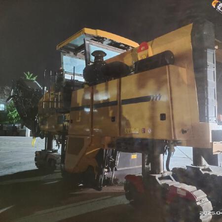 徐工XM200KII铣刨机