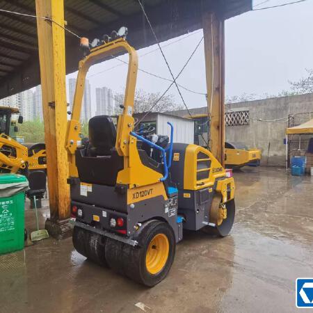 徐工XD120VTIV手扶式振动压路机