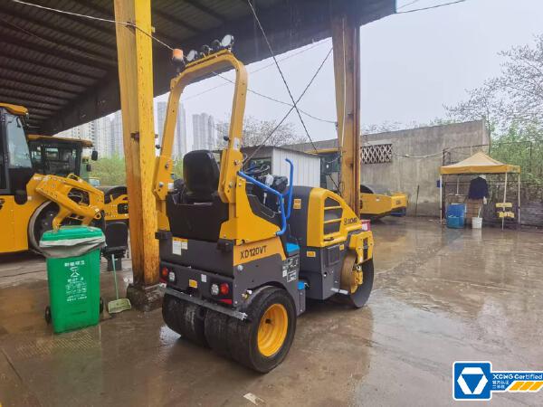 徐工XD120VTIV手扶式振動壓路機