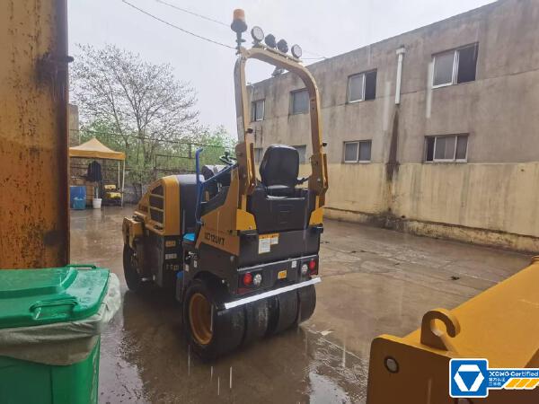 徐工XD120VTIV手扶式振動壓路機