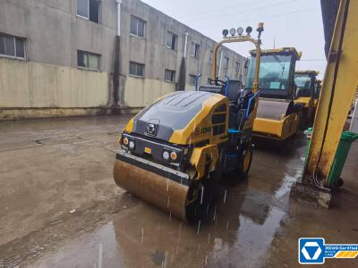 徐工XD120VTIV手扶式振動壓路機
