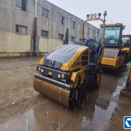 徐工XD120VTIV手扶式振动压路机