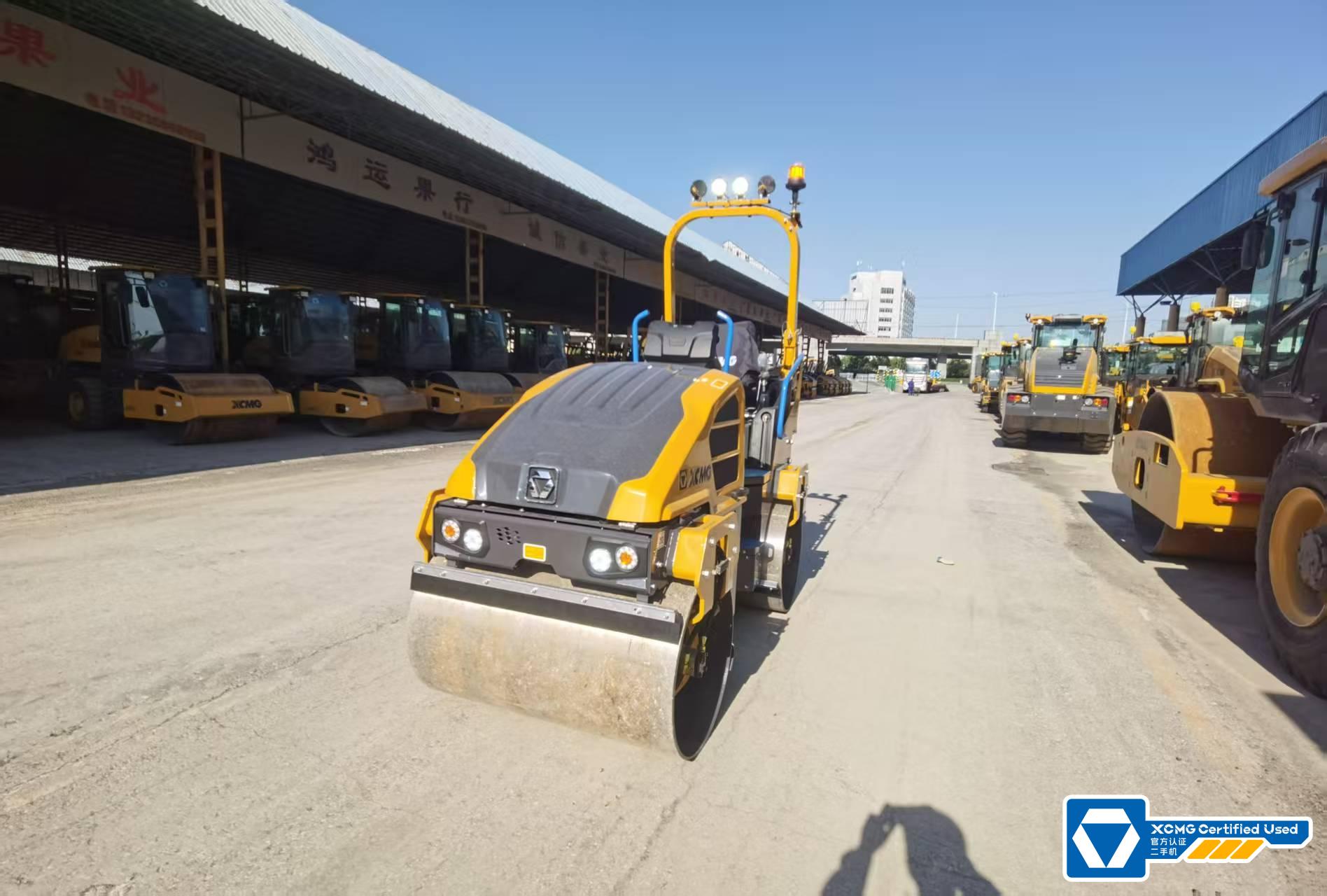 徐工XD120IV手扶式振動壓路機