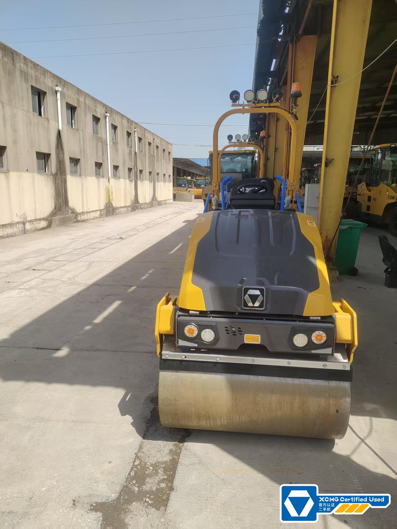 徐工XD120IV手扶式振動壓路機