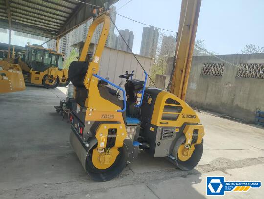 徐工XD120IV手扶式振動壓路機