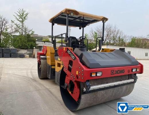 徐工XD133D双钢轮压路机