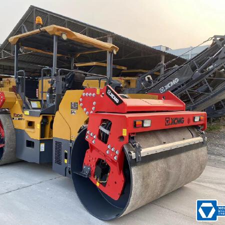 徐工XD133D双钢轮压路机