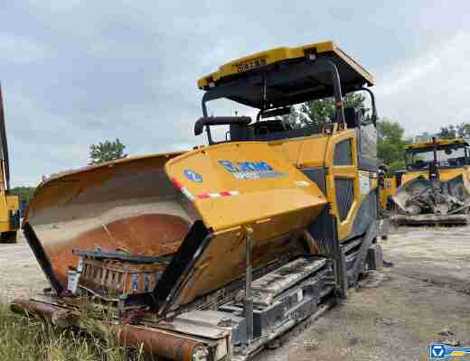 徐工RP1655摊铺机