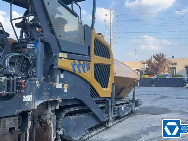 徐工RP1655攤鋪機(jī)