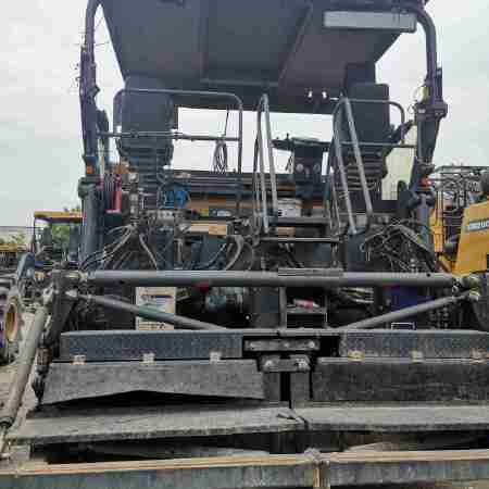 徐工RP1655摊铺机