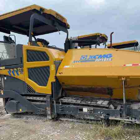 徐工RP1655摊铺机