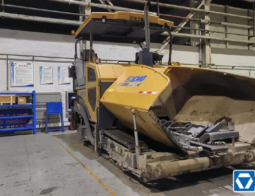 徐工RP1655摊铺机