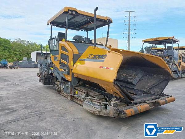 徐工RP1005T攤鋪機