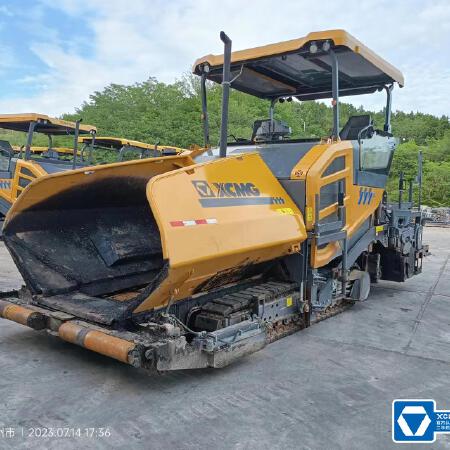 徐工RP1005T摊铺机