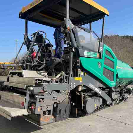 徐工RP1005T摊铺机