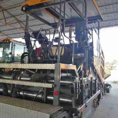 徐工RP1005T摊铺机