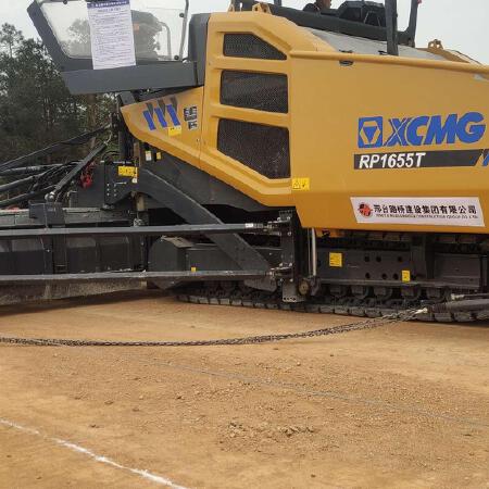 徐工RP1355T摊铺机