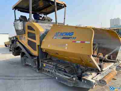 徐工RP1355T攤鋪機