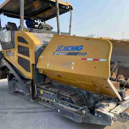 徐工RP1355T摊铺机