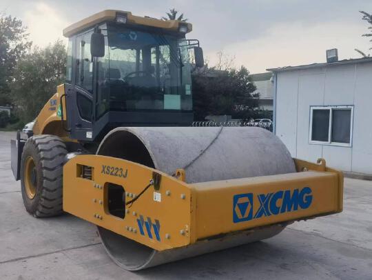 徐工XS223J單鋼輪壓路機