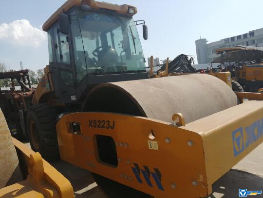徐工XS223J單鋼輪壓路機