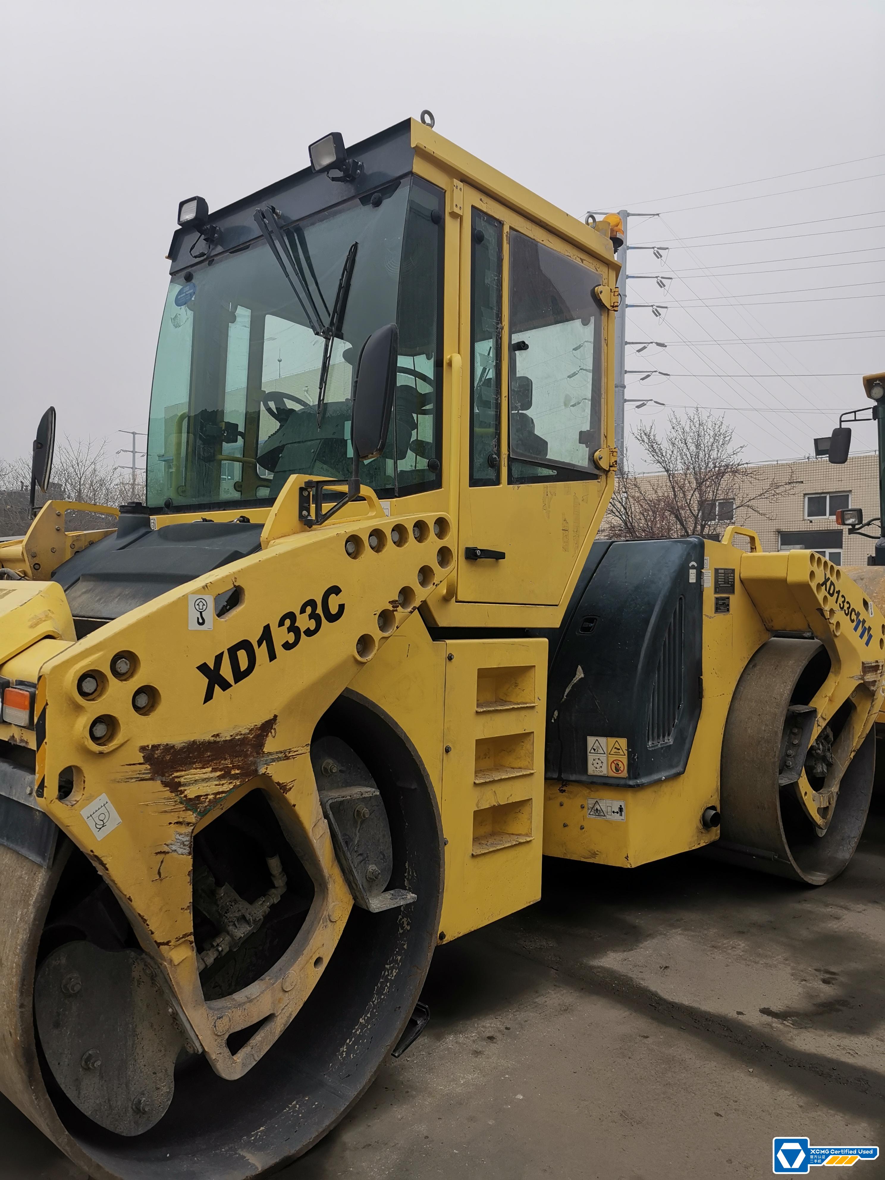 徐工XD133C雙鋼輪壓路機